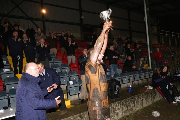 HMS Seahawk Survive Late 40 Cdo Fight Back to Secure Fourth Navy Cup