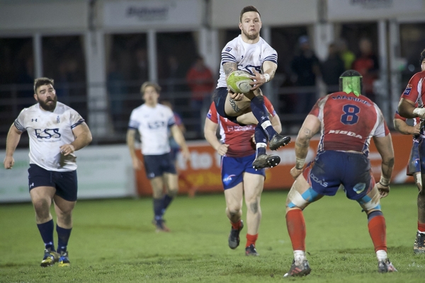 French take the lead in 'Le Crunch' for first time