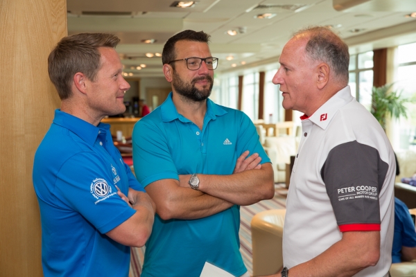 Cornish mizzle fails to dampen golfing mood